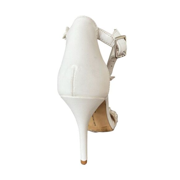 NWT! INC | Rosiee 3D Floral White Bridal Shoes (5M) - Picture 6 of 11